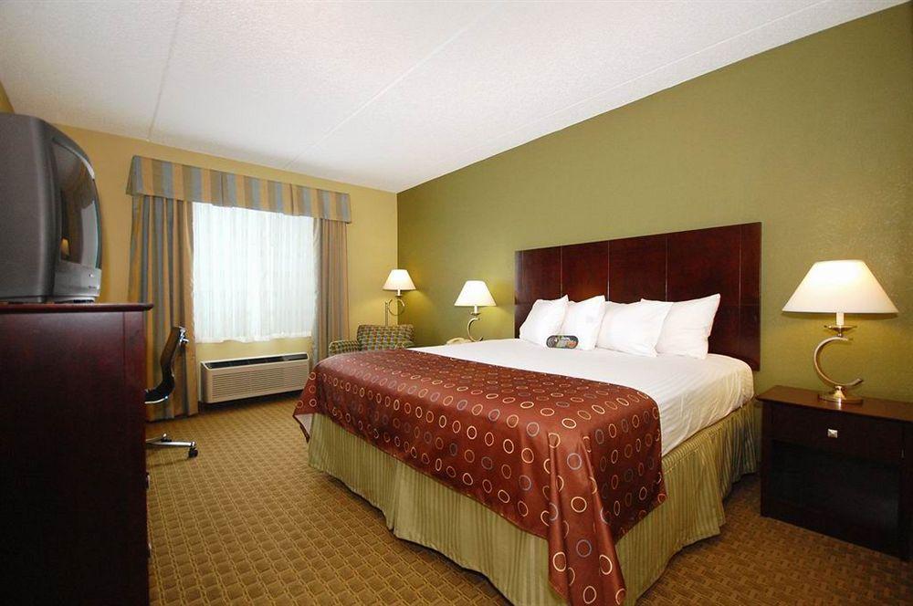 Best Western Airport Inn&Suites Cleveland Brook Park Kamer foto