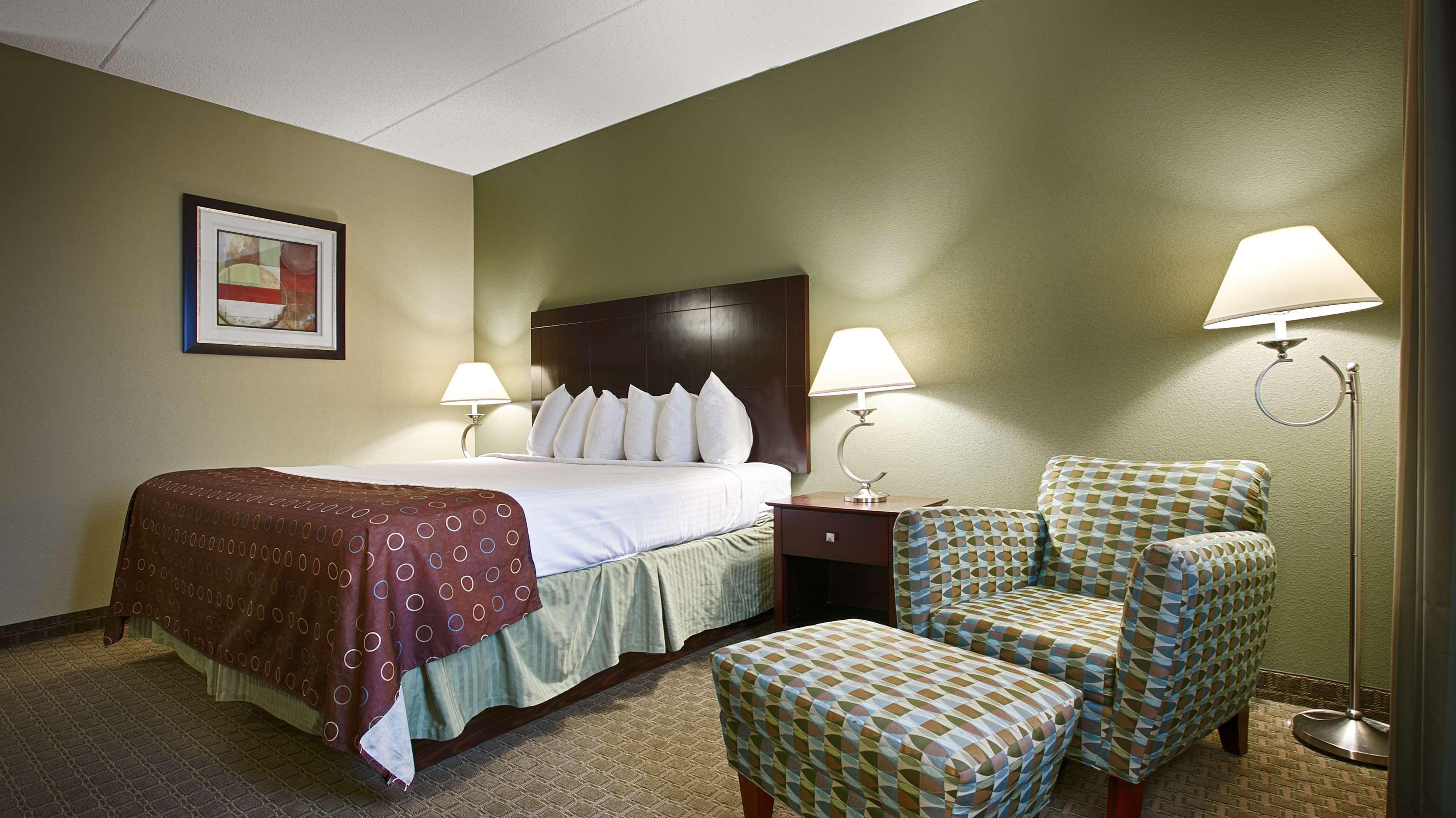 Best Western Airport Inn&Suites Cleveland Brook Park Buitenkant foto