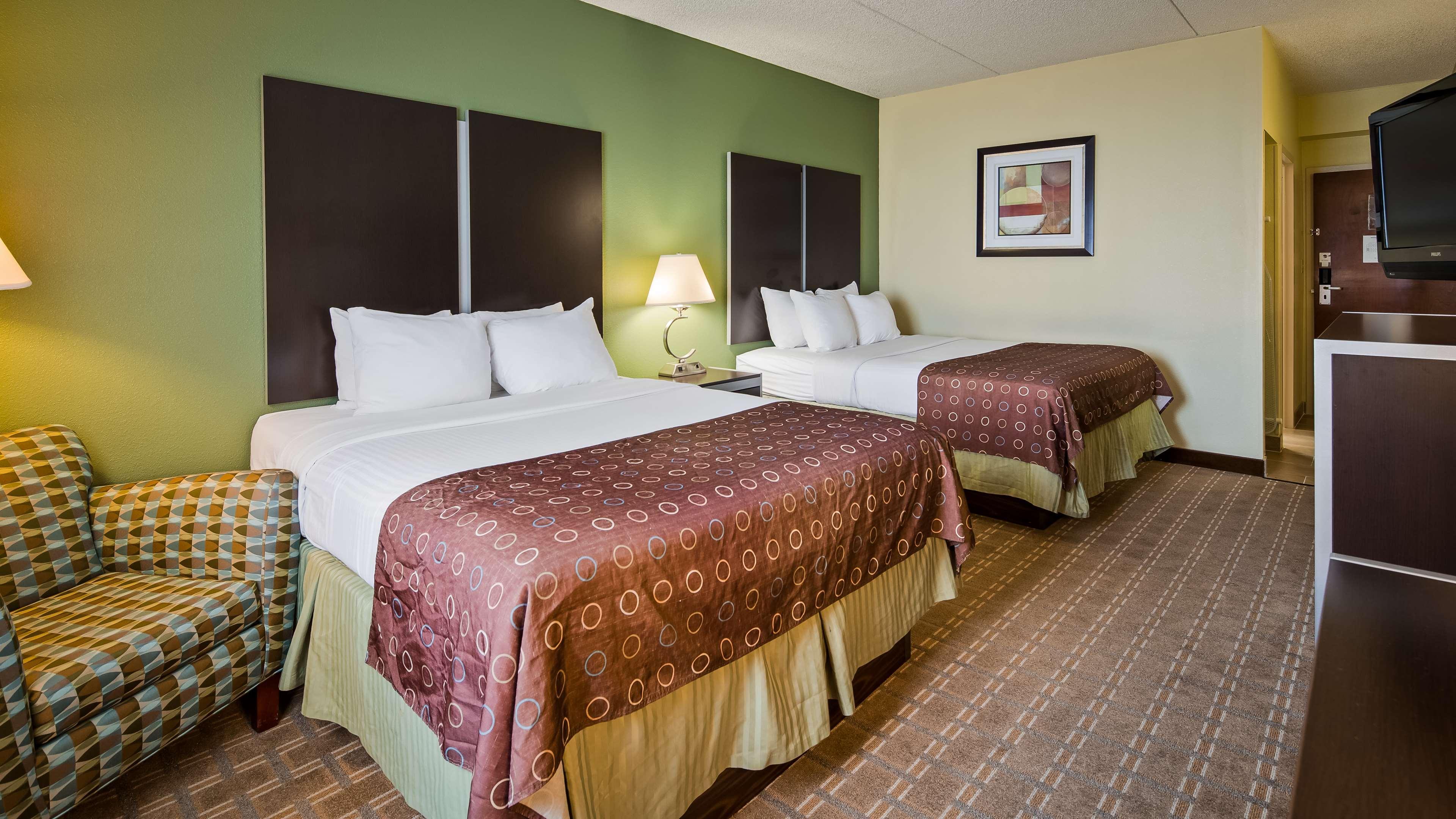 Best Western Airport Inn&Suites Cleveland Brook Park Buitenkant foto