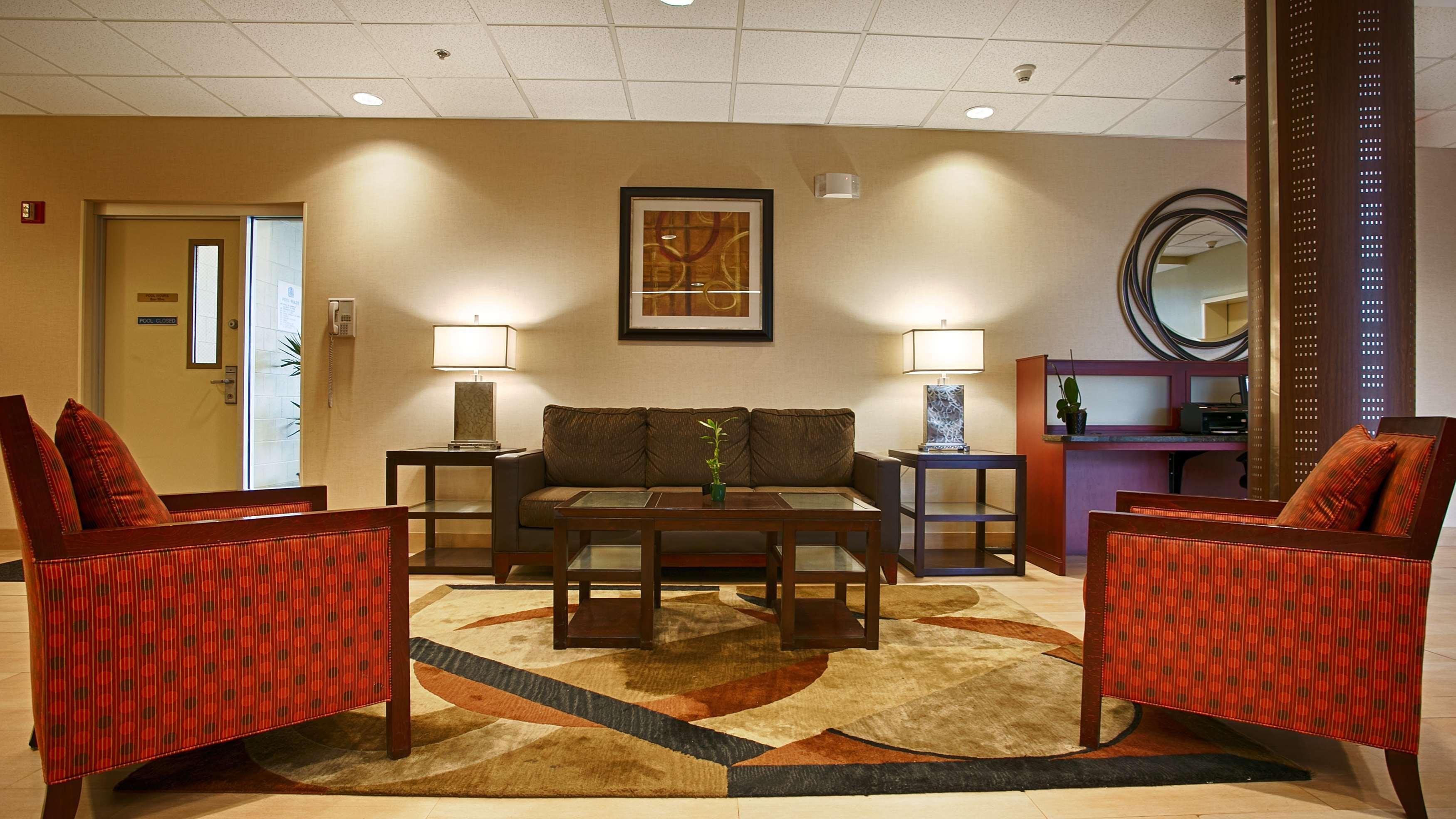 Best Western Airport Inn&Suites Cleveland Brook Park Buitenkant foto