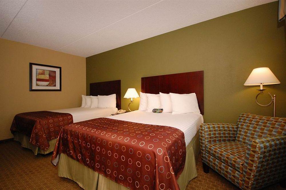 Best Western Airport Inn&Suites Cleveland Brook Park Kamer foto
