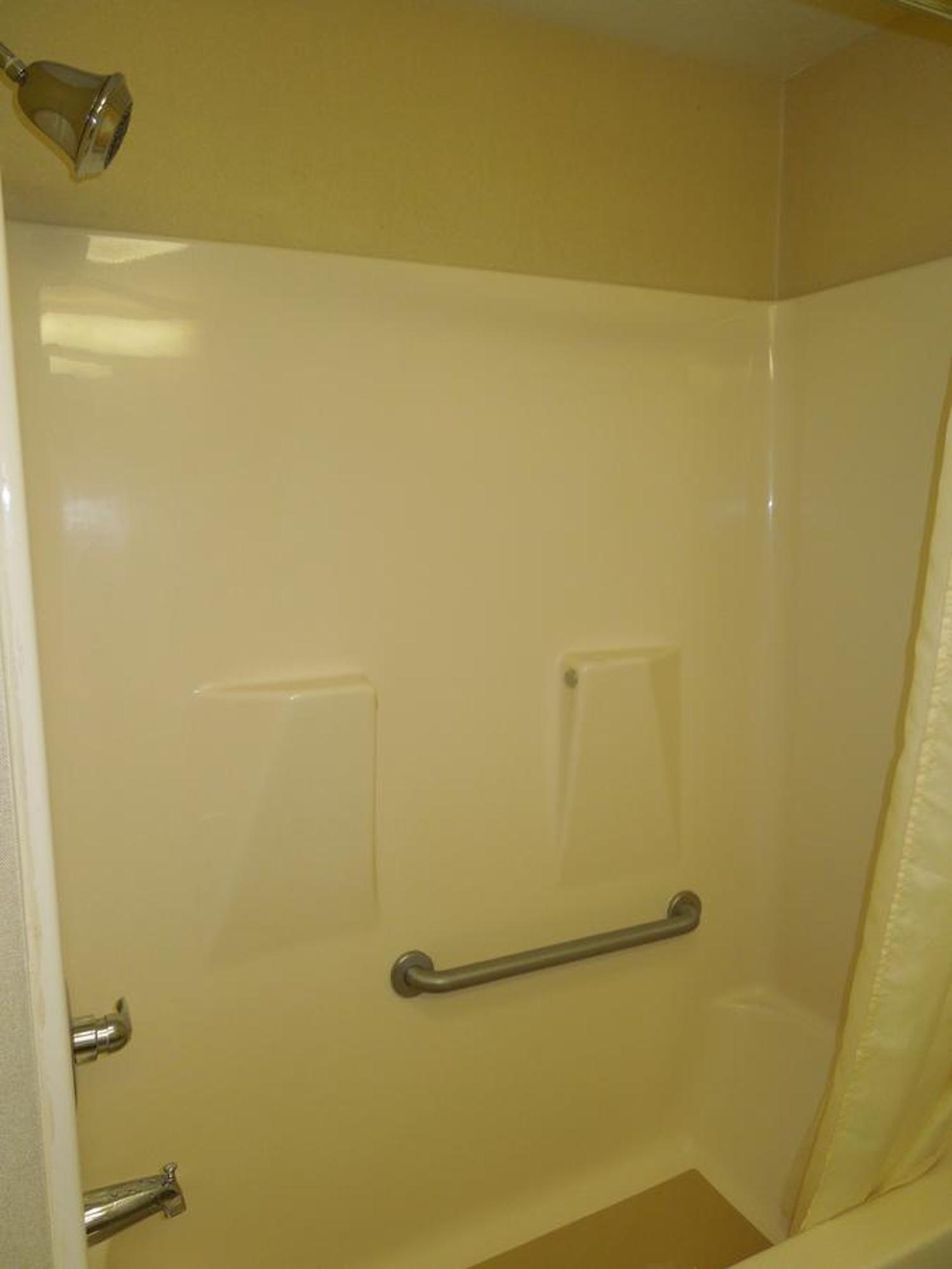 Best Western Airport Inn&Suites Cleveland Brook Park Kamer foto