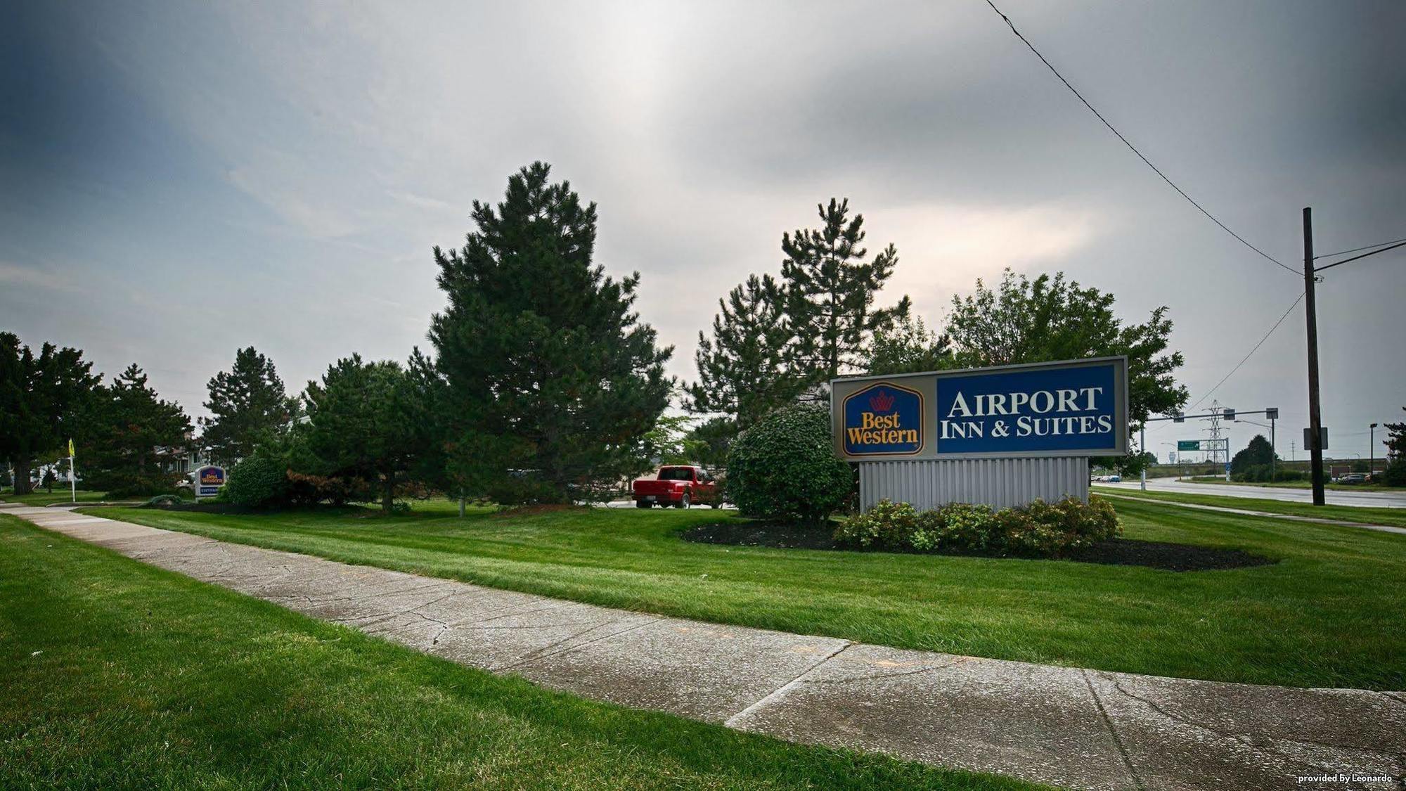 Best Western Airport Inn&Suites Cleveland Brook Park Buitenkant foto