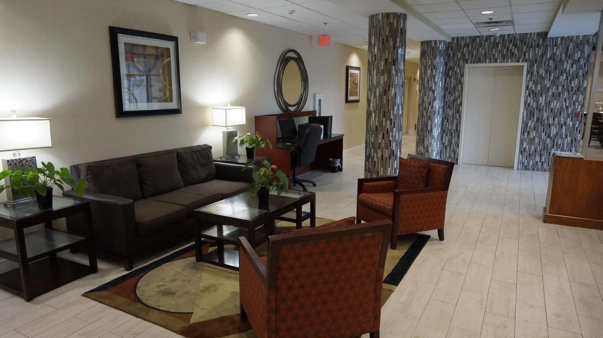 Best Western Airport Inn&Suites Cleveland Brook Park Buitenkant foto