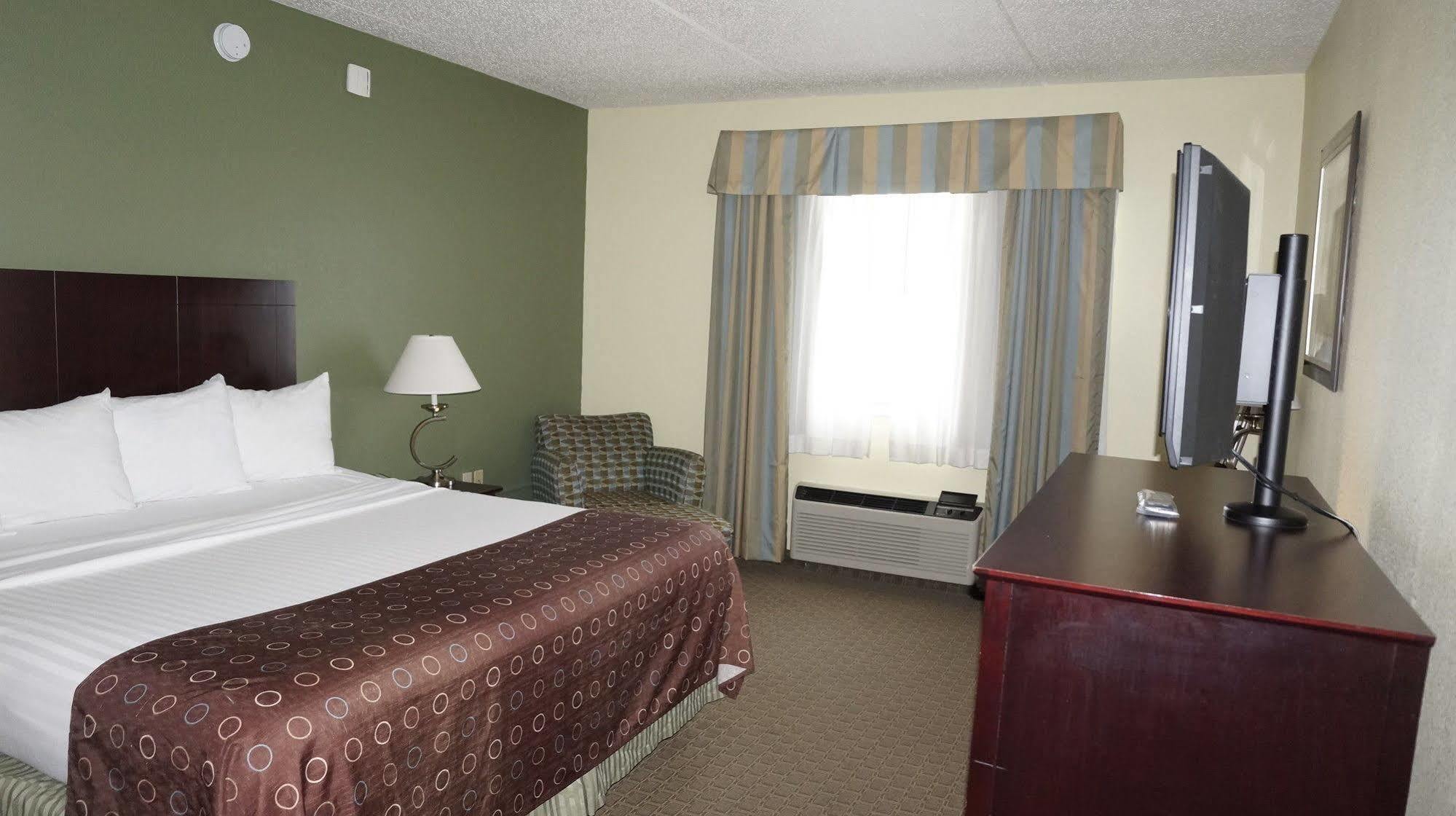 Best Western Airport Inn&Suites Cleveland Brook Park Buitenkant foto
