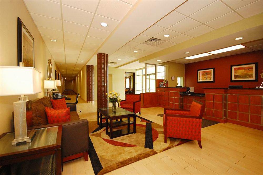 Best Western Airport Inn&Suites Cleveland Brook Park Buitenkant foto