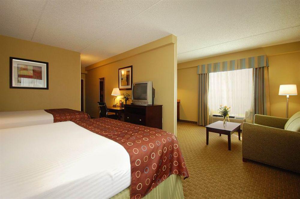 Best Western Airport Inn&Suites Cleveland Brook Park Kamer foto